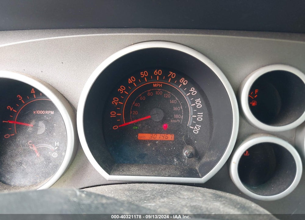 2010 TOYOTA TUNDRA GRADE 5.7L V8 VIN: 5TFUY5F19AX125871