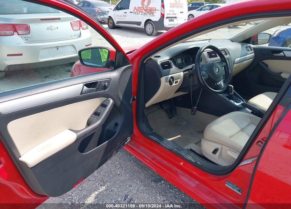 2014 VOLKSWAGEN JETTA 1.8T SE VIN: 3VWD17AJ6EM326689