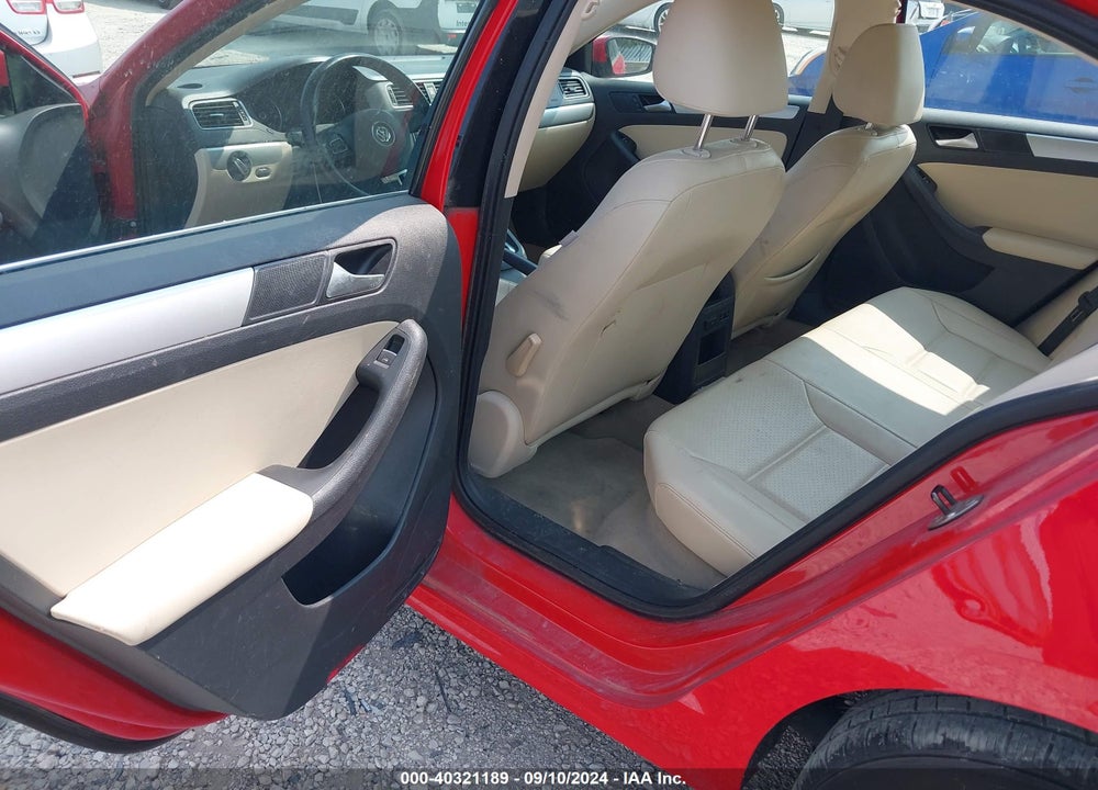 2014 VOLKSWAGEN JETTA 1.8T SE VIN: 3VWD17AJ6EM326689