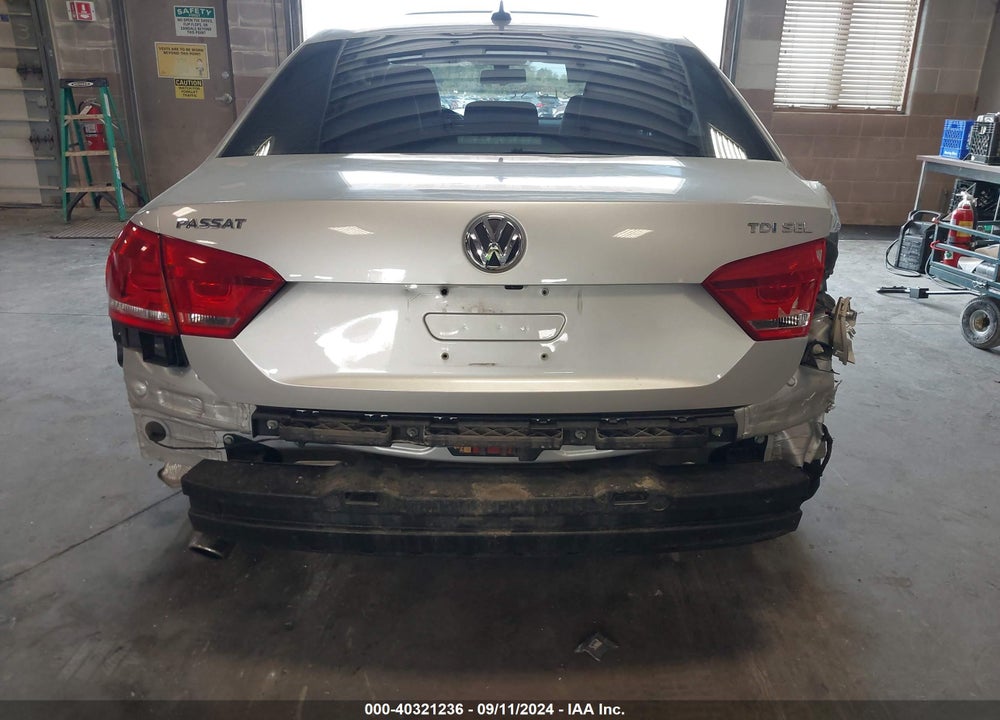 2015 VOLKSWAGEN PASSAT 2.0L TDI SEL PREMIUM VIN: 1VWCV7A34FC081346