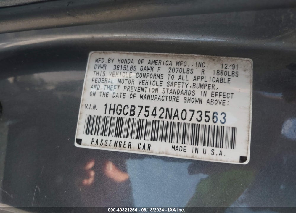 1992 HONDA ACCORD DX VIN: 1HGCB7542NA073563