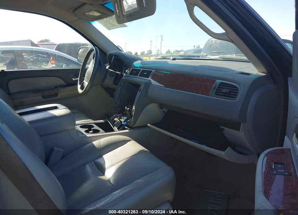 2007 CHEVROLET TAHOE LT VIN: 1GNFC13J77R219160