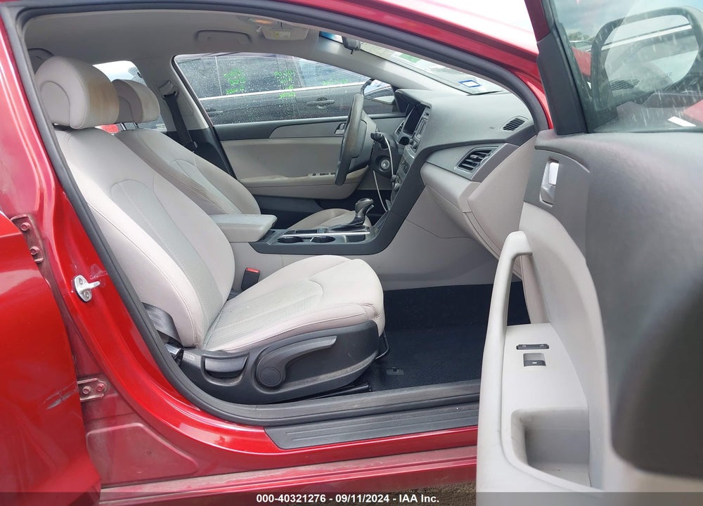2015 HYUNDAI SONATA SE VIN: 5NPE24AF8FH100403