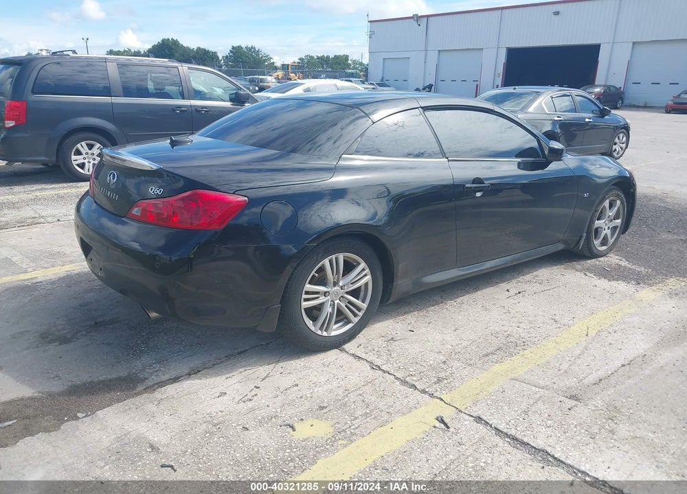 2015 INFINITI Q60 VIN: JN1CV6FE0FM811029