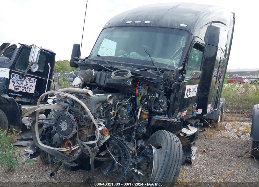 2017 KENWORTH T680 VIN: 1XKYDP9X3HJ121955
