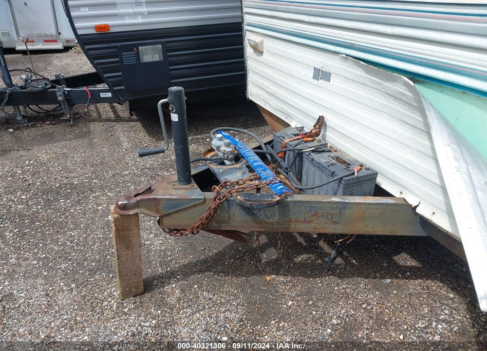 1994 FLEETWOOD PROWLER 30 VIN: 1EC1R3024R2371820