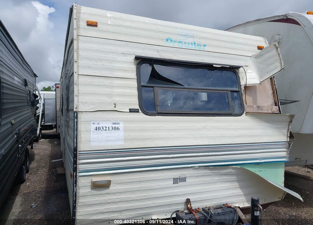 1994 FLEETWOOD PROWLER 30 VIN: 1EC1R3024R2371820