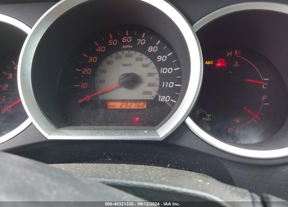 2005 TOYOTA TACOMA DOUBLE CAB VIN: 5TELU42N05Z111978