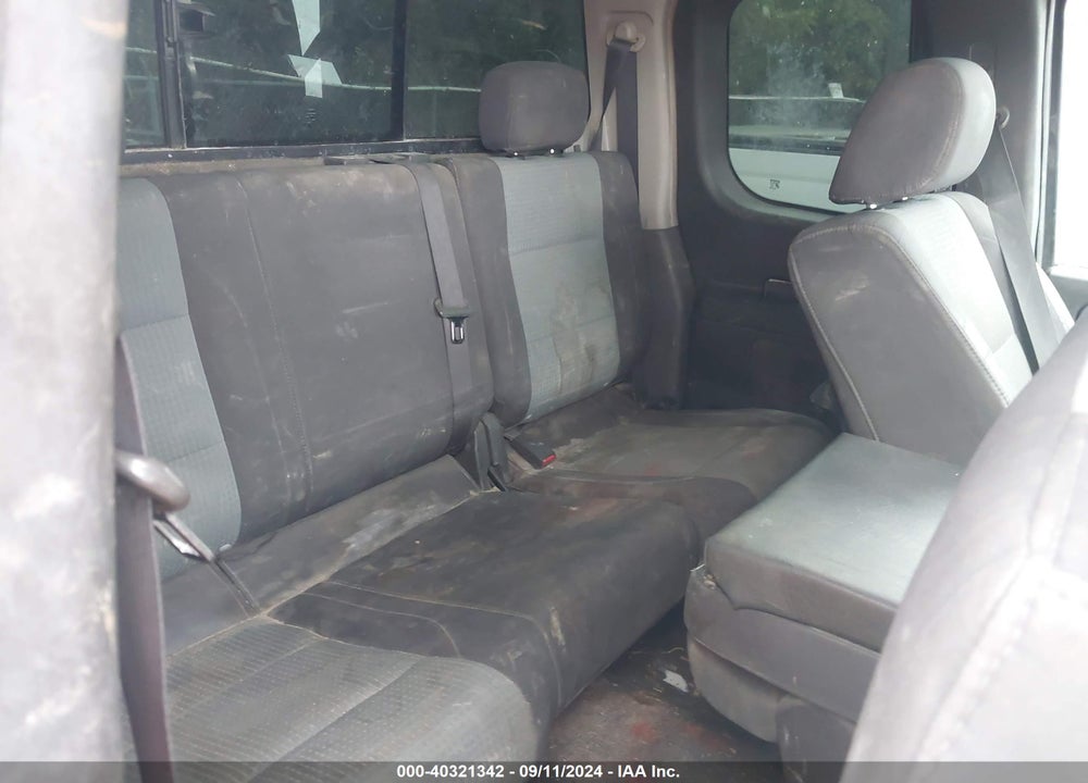 2005 NISSAN TITAN SE VIN: 1N6AA06A15N504579