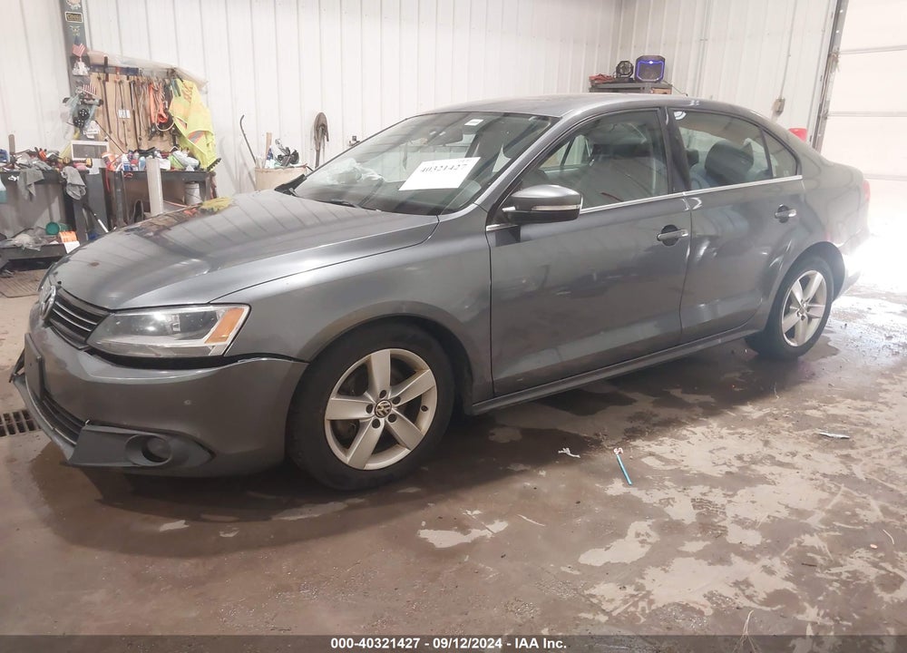 2012 VOLKSWAGEN JETTA 2.0L TDI VIN: 3VW3L7AJ1CM043328