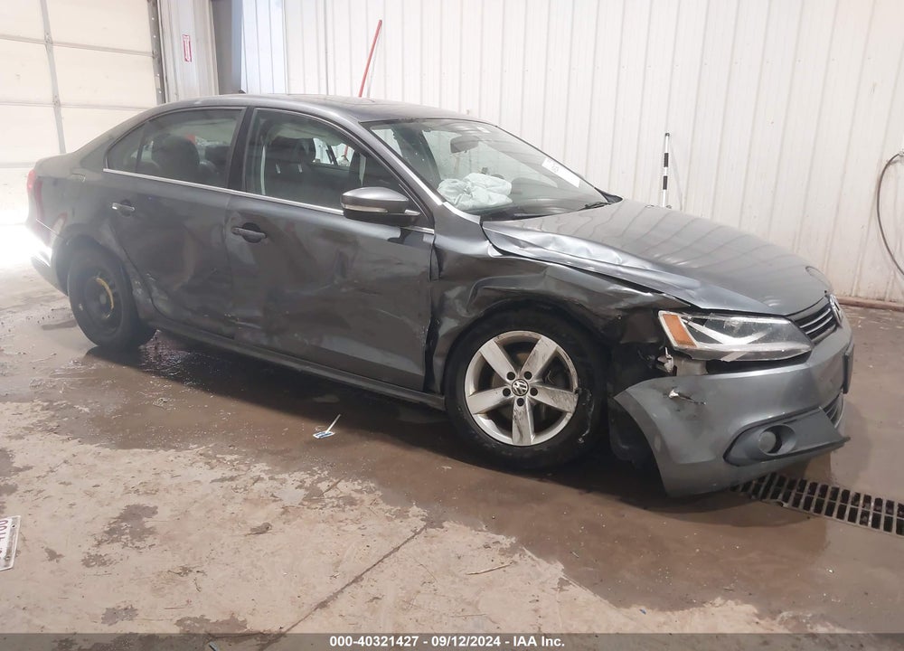 2012 VOLKSWAGEN JETTA 2.0L TDI VIN: 3VW3L7AJ1CM043328