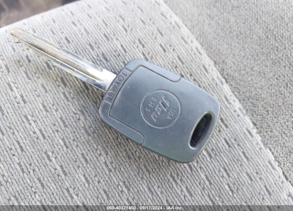 2005 TOYOTA COROLLA CE VIN: 1NXBR32E15Z508207