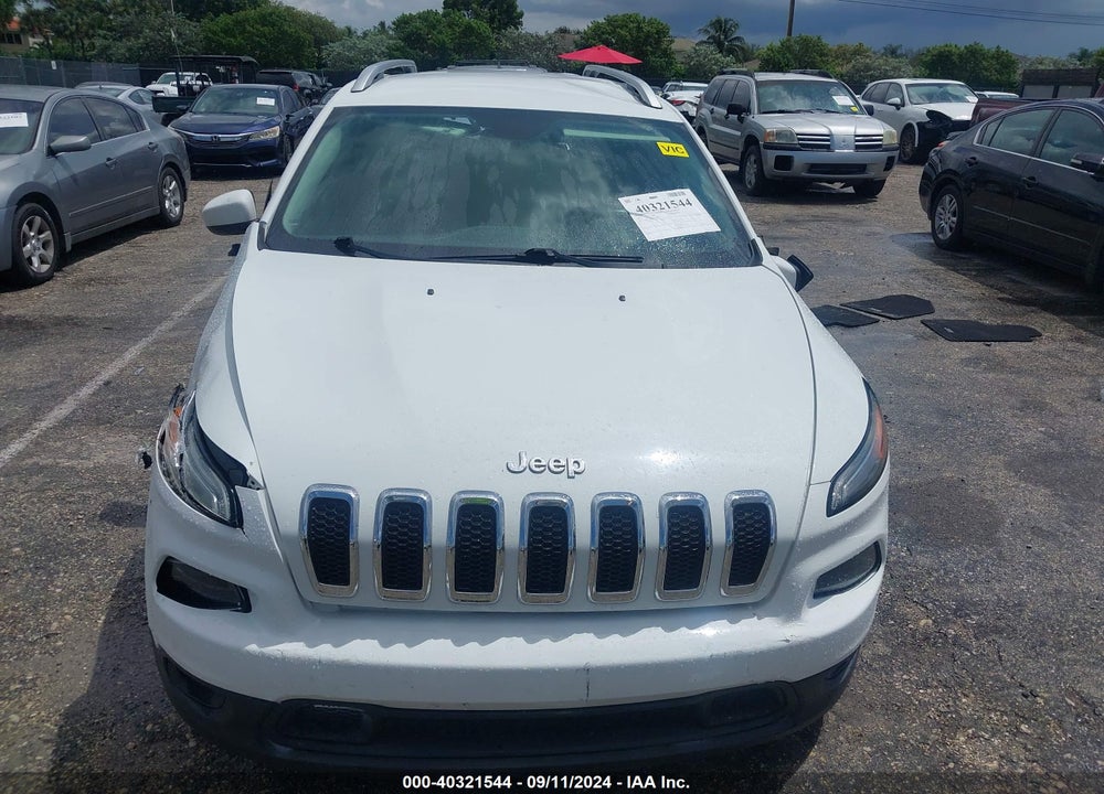 2017 JEEP CHEROKEE LATITUDE FWD VIN: 1C4PJLCB7HW586604