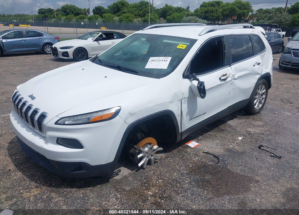 2017 JEEP CHEROKEE LATITUDE FWD VIN: 1C4PJLCB7HW586604