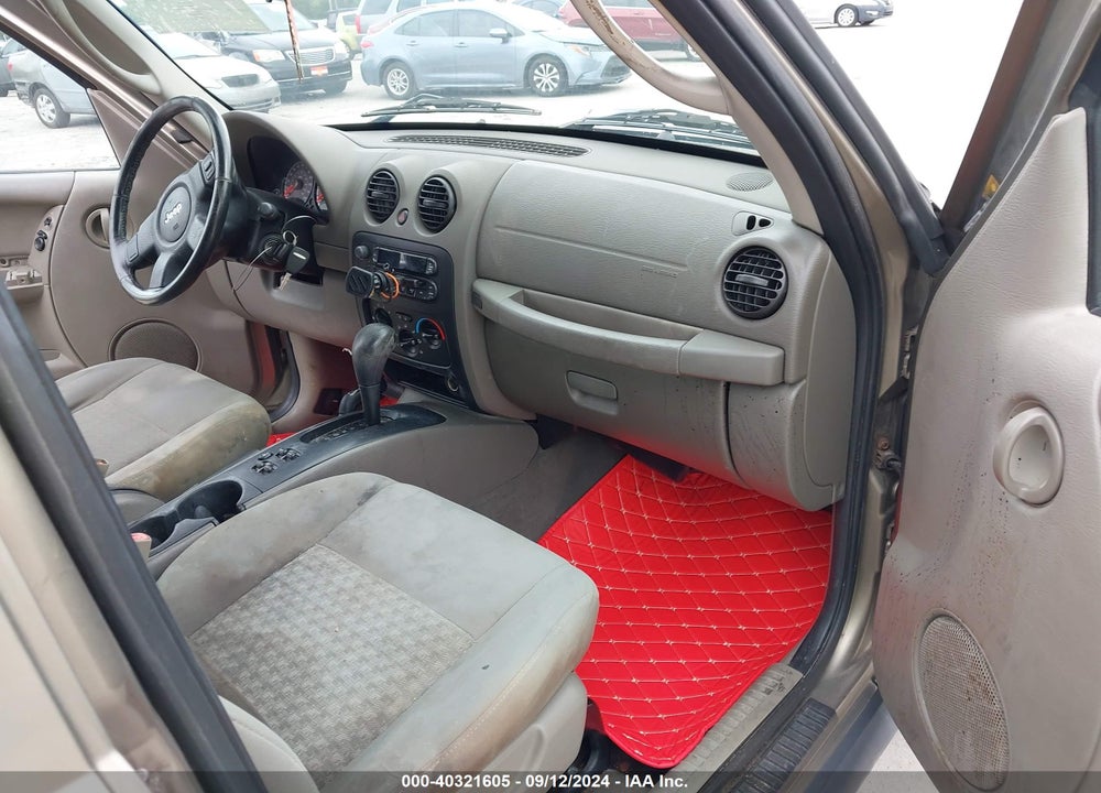 2005 JEEP LIBERTY SPORT VIN: 1J4GL48K05W555368