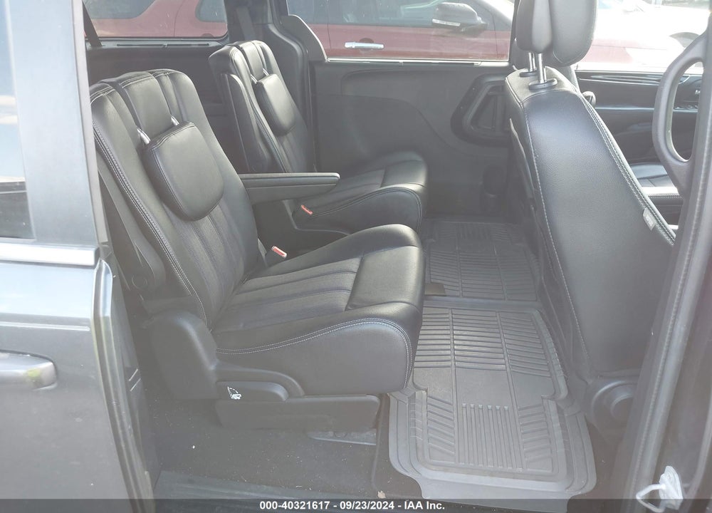 2016 CHRYSLER TOWN & COUNTRY S VIN: 2C4RC1HG8GR248230