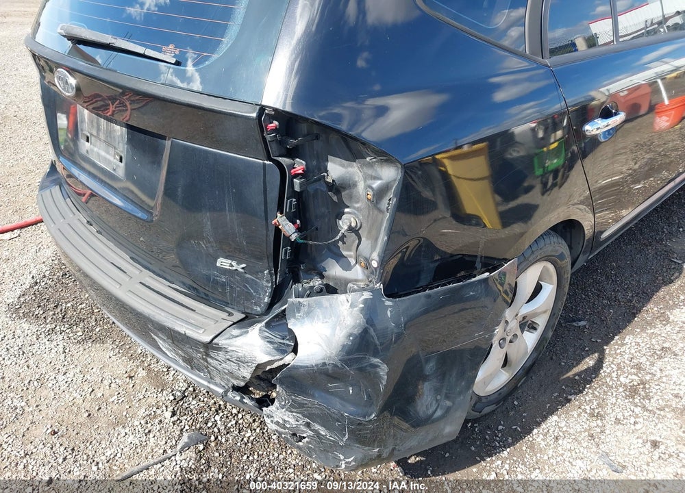 2007 KIA RONDO EX VIN: KNAFG525877047819