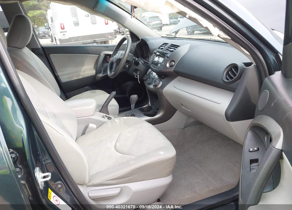 2009 TOYOTA RAV4 VIN: JTMBF35V395010177