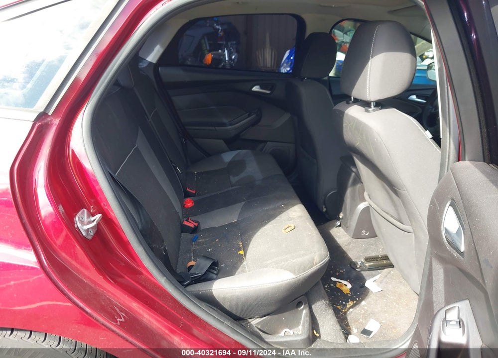2014 FORD FOCUS SE VIN: 1FADP3F21EL426380