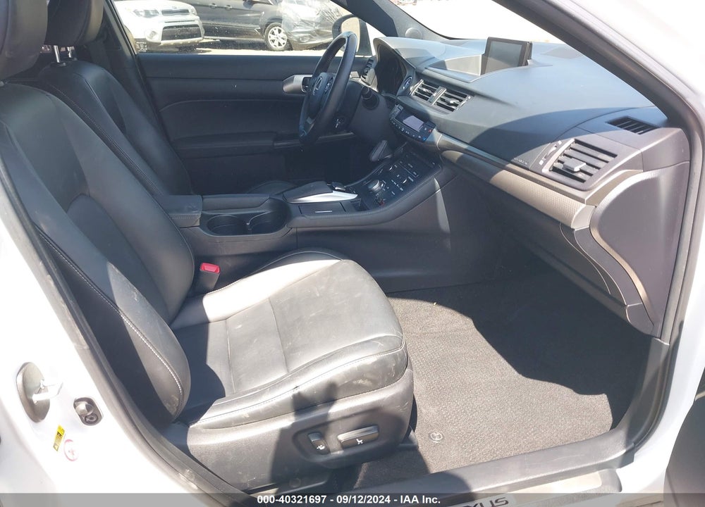 2015 LEXUS CT 200H VIN: JTHKD5BHXF2220934