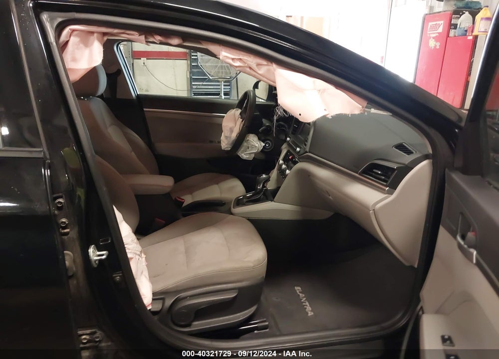 2020 HYUNDAI ELANTRA SE VIN: 5NPD74LF6LH546099