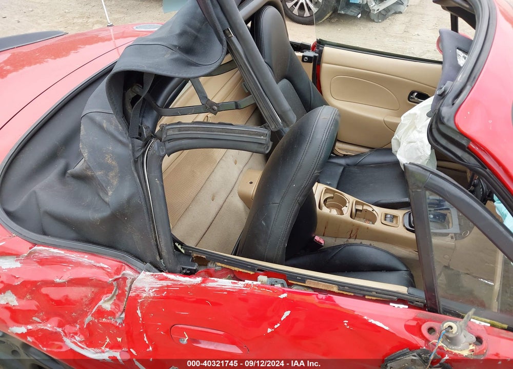 2002 MAZDA MX-5 MIATA CLOTH/LS/SE VIN: JM1NB353720231517