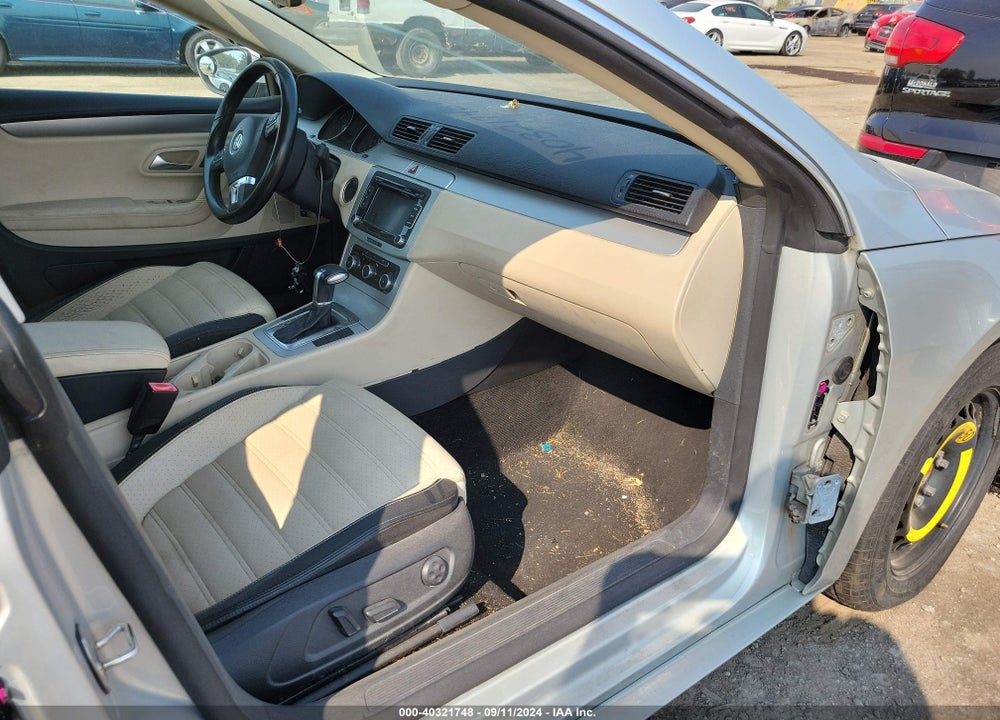 2011 VOLKSWAGEN CC SPORT VIN: WVWMN7AN0BE717106