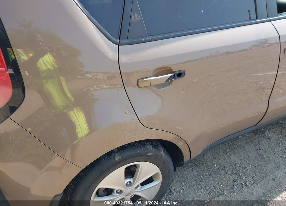 2015 KIA SOUL VIN: KNDJN2A25F7168332
