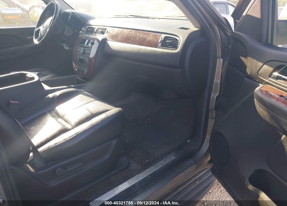 2007 CHEVROLET TAHOE LT VIN: 1GNFK13067R114605