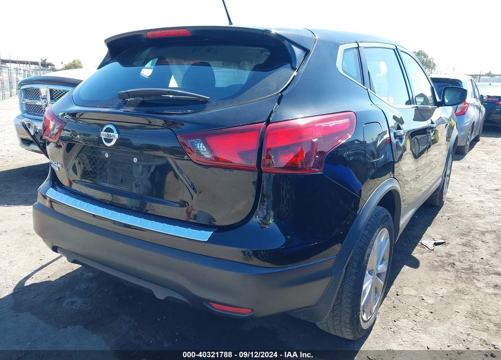 2017 NISSAN ROGUE SPORT S VIN: JN1BJ1CP8HW034137