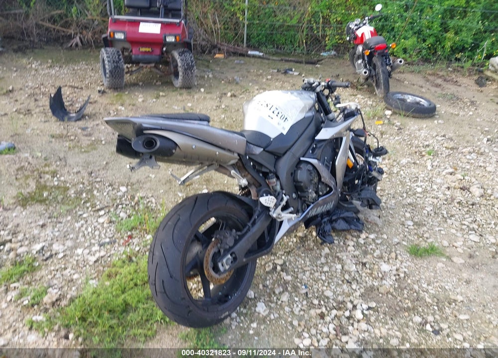 2004 YAMAHA YZFR1 VIN: JYARN13E34A003136