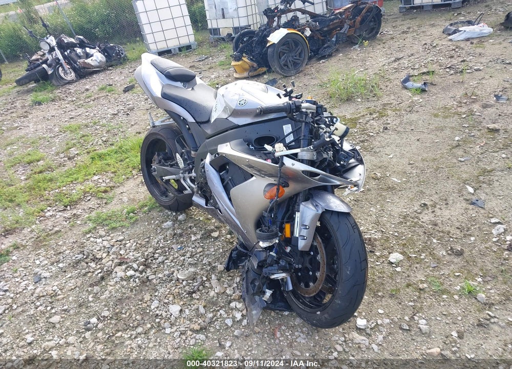 2004 YAMAHA YZFR1 VIN: JYARN13E34A003136