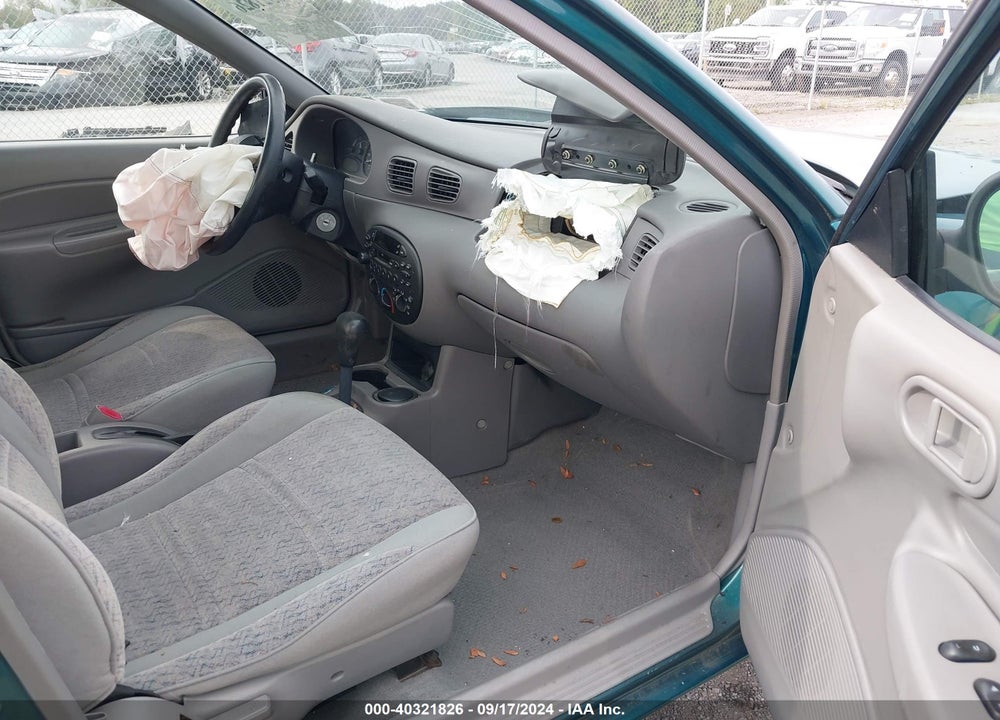 1998 FORD ESCORT SE VIN: 1FAFP13P3WW302088