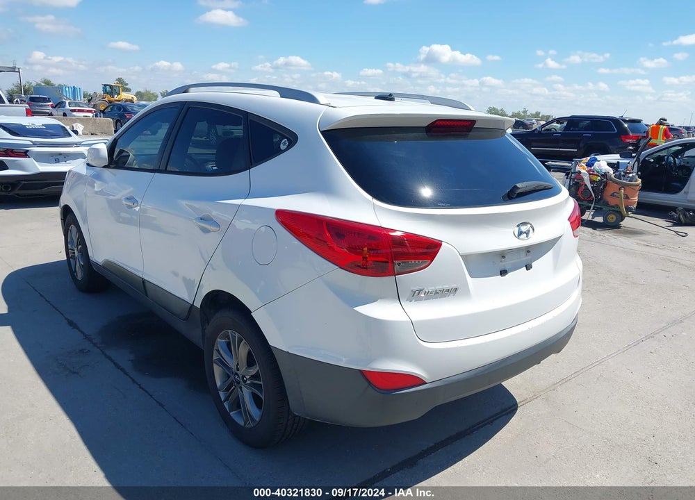 2015 HYUNDAI TUCSON SE VIN: KM8JU3AG7FU978353