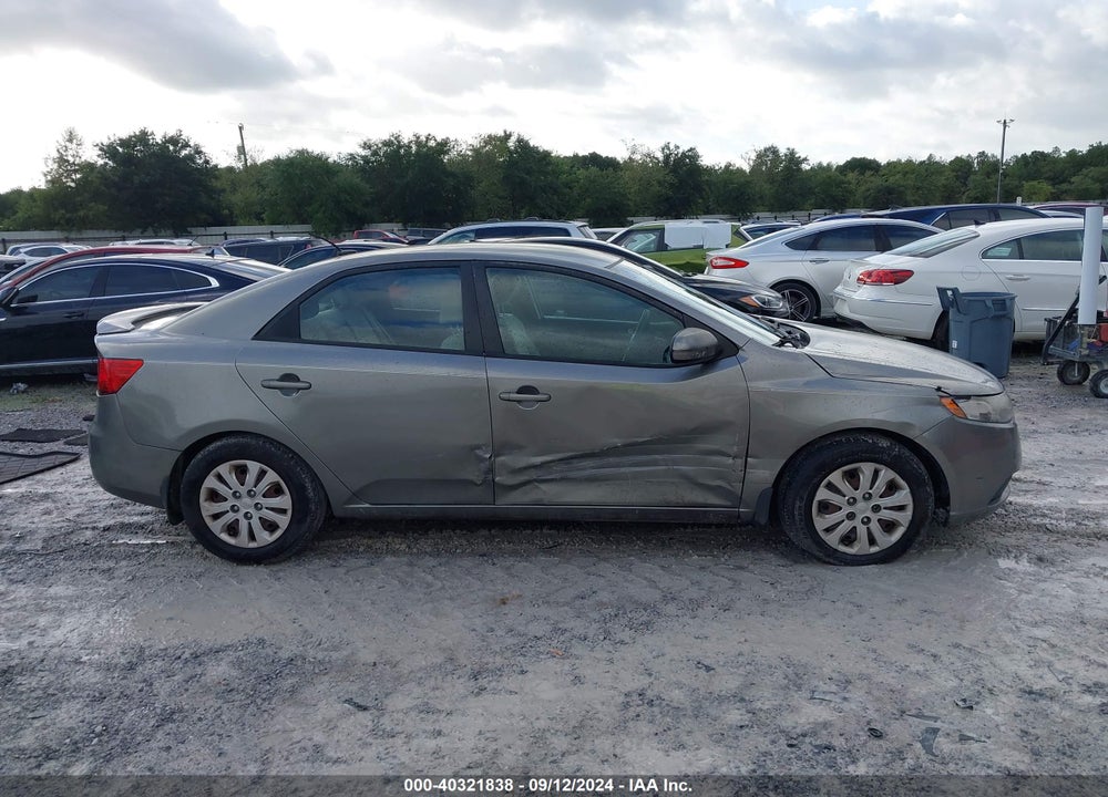 2011 KIA FORTE EX VIN: KNAFU4A21B5459336