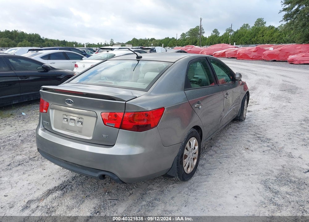 2011 KIA FORTE EX VIN: KNAFU4A21B5459336
