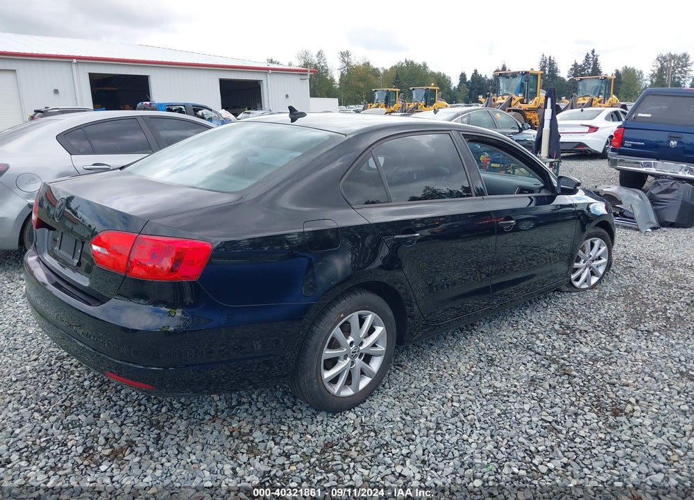 2012 VOLKSWAGEN JETTA 2.5L SE VIN: 3VWDP7AJ7CM418051