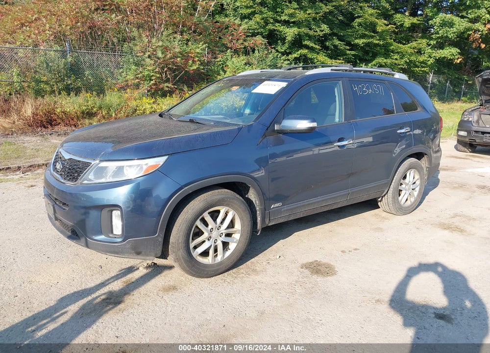2014 KIA SORENTO LX V6 VIN: 5XYKTDA79EG444434