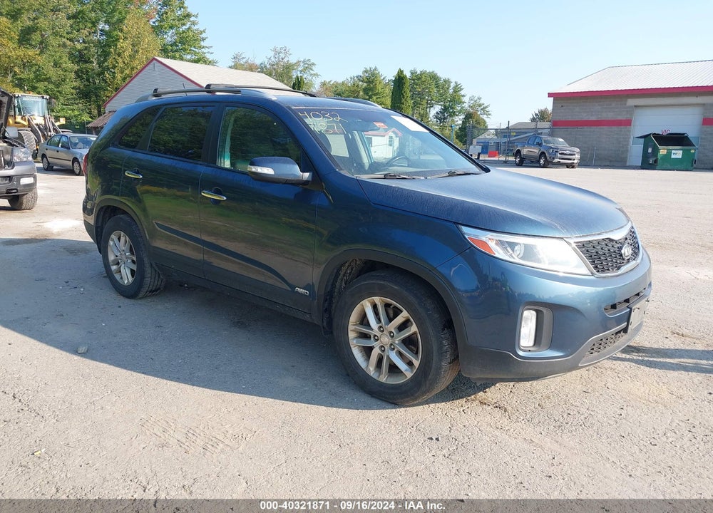 2014 KIA SORENTO LX V6 VIN: 5XYKTDA79EG444434