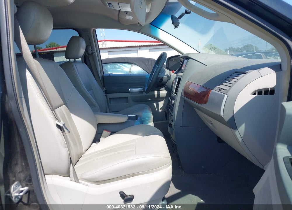 2008 CHRYSLER TOWN & COUNTRY TOURING VIN: 2A8HR54P28R771258