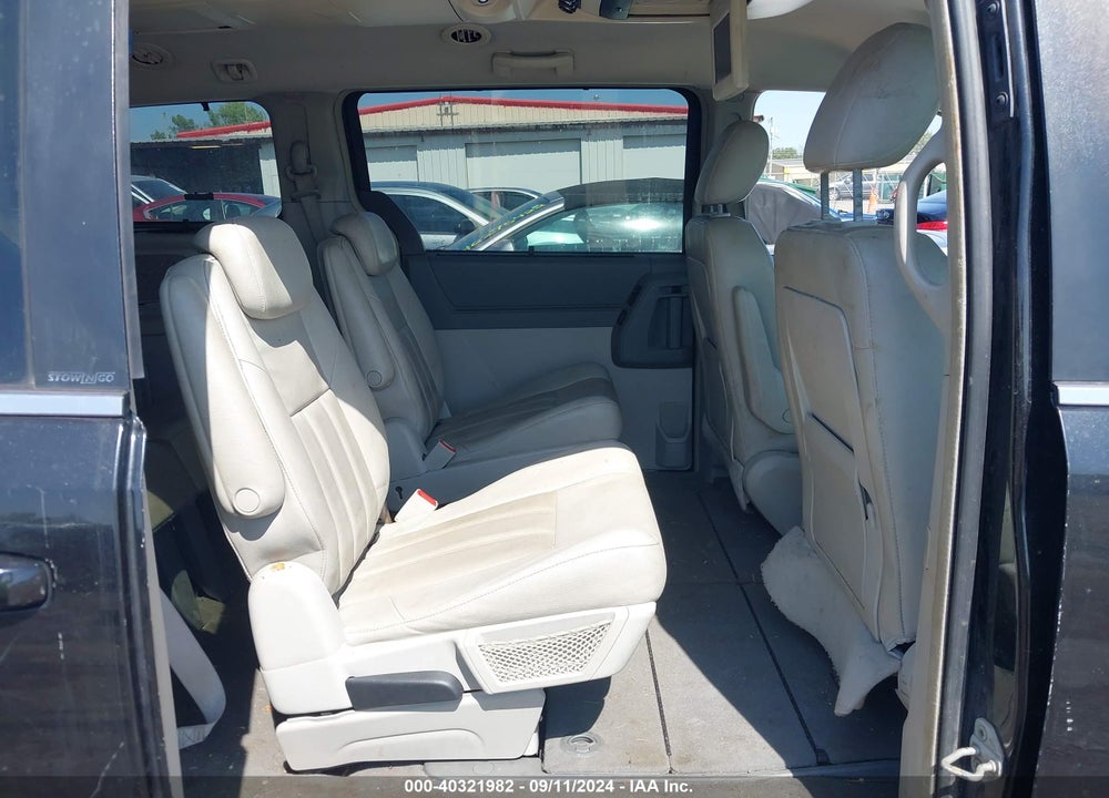 2008 CHRYSLER TOWN & COUNTRY TOURING VIN: 2A8HR54P28R771258