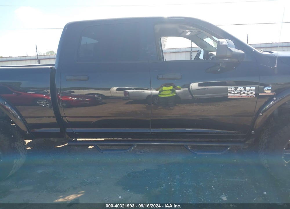 2017 RAM 2500 TRADESMAN 4X4 6'4 BOX VIN: 3C6UR5CL7HG612690