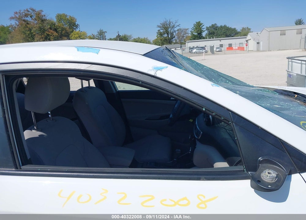 2019 HYUNDAI TUCSON SE VIN: KM8J23A42KU056904