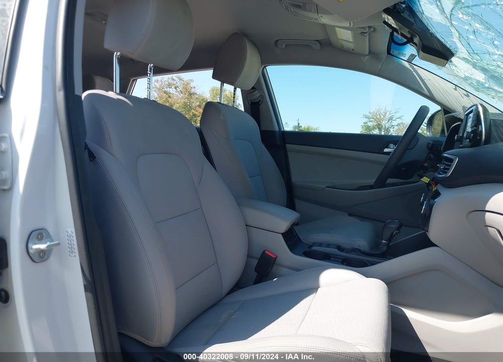 2019 HYUNDAI TUCSON SE VIN: KM8J23A42KU056904