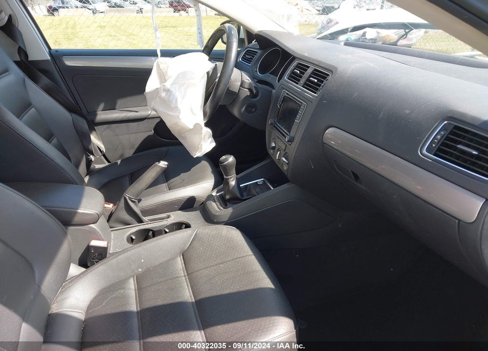 2017 VOLKSWAGEN JETTA 1.4T SE VIN: 3VWB67AJ1HM286860
