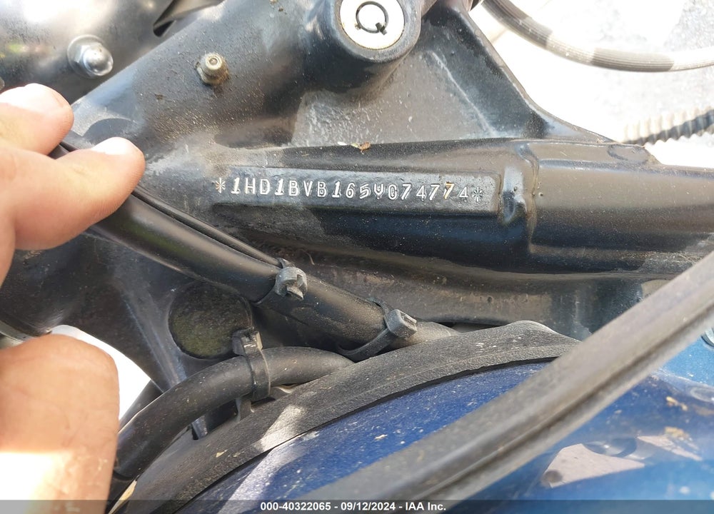 2005 HARLEY-DAVIDSON FXSTI VIN: 1HD1BVB165Y074774