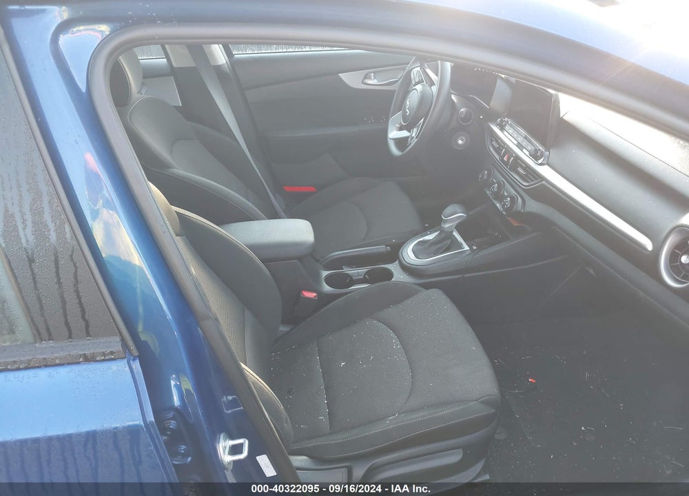2024 KIA FORTE LXS VIN: 3KPF24AD8RE761571