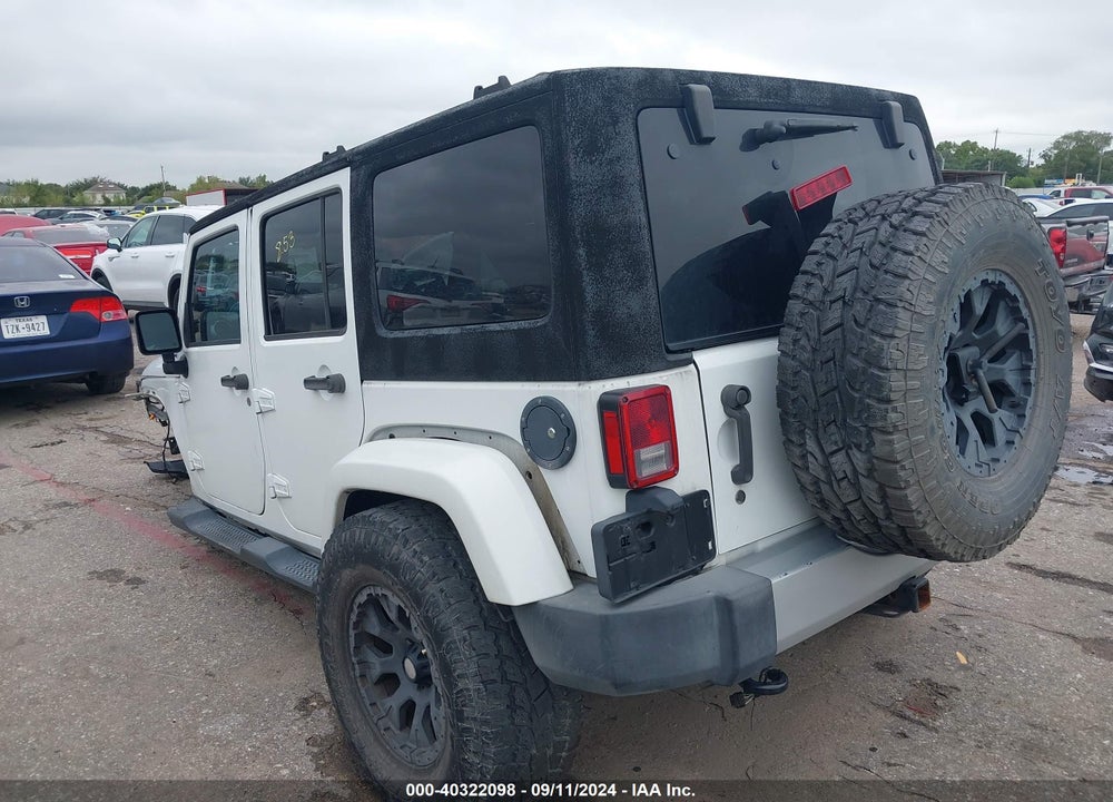 2015 JEEP WRANGLER UNLIMITED SAHARA VIN: 1C4BJWEGXFL710349