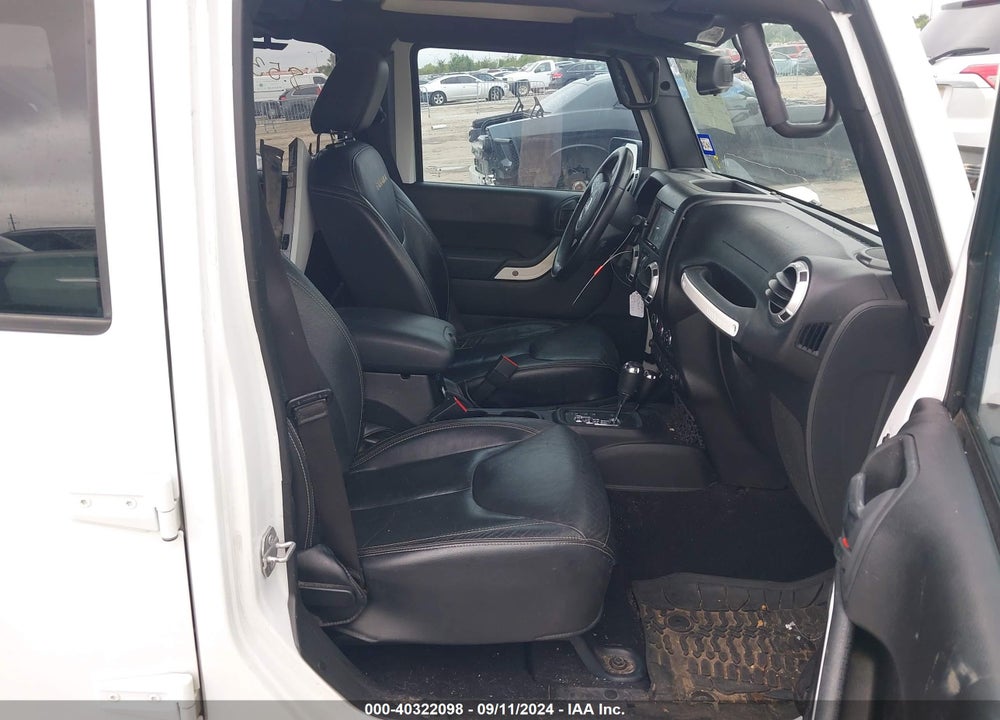 2015 JEEP WRANGLER UNLIMITED SAHARA VIN: 1C4BJWEGXFL710349