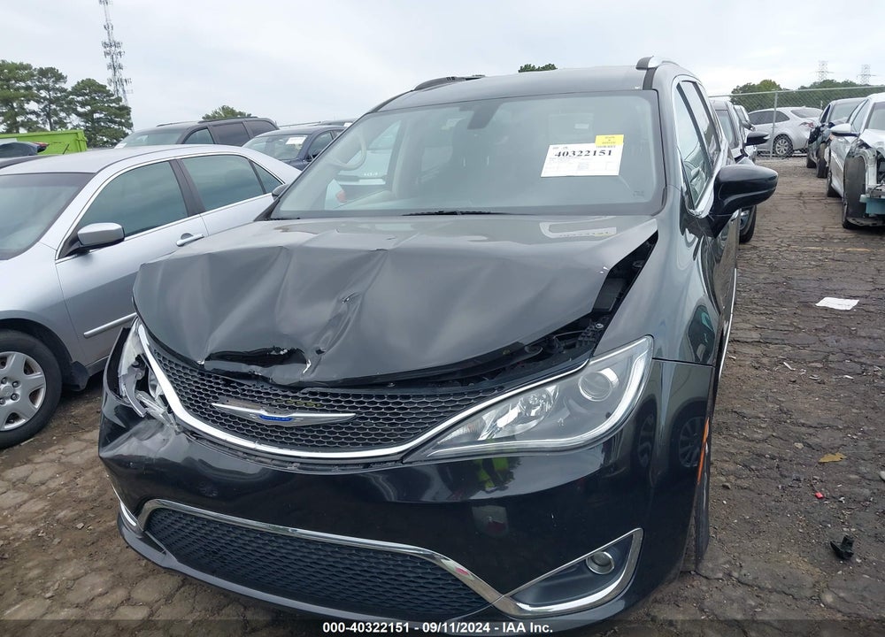2019 CHRYSLER PACIFICA TOURING L VIN: 2C4RC1BG8KR593016